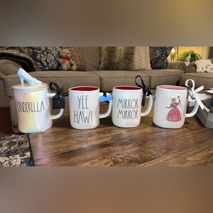 NWT Rae Dunn ceramic tea/coffee mugs/cups bundle of 4 Disney Pixar Wizard of Oz